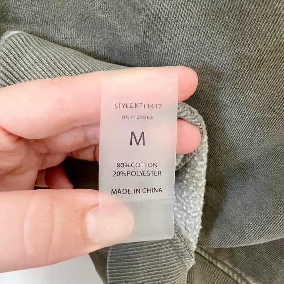 Mono B Gray Off Shoulder Faded Athleisure Sweatshirt Size Medium - Picture 6 of 10